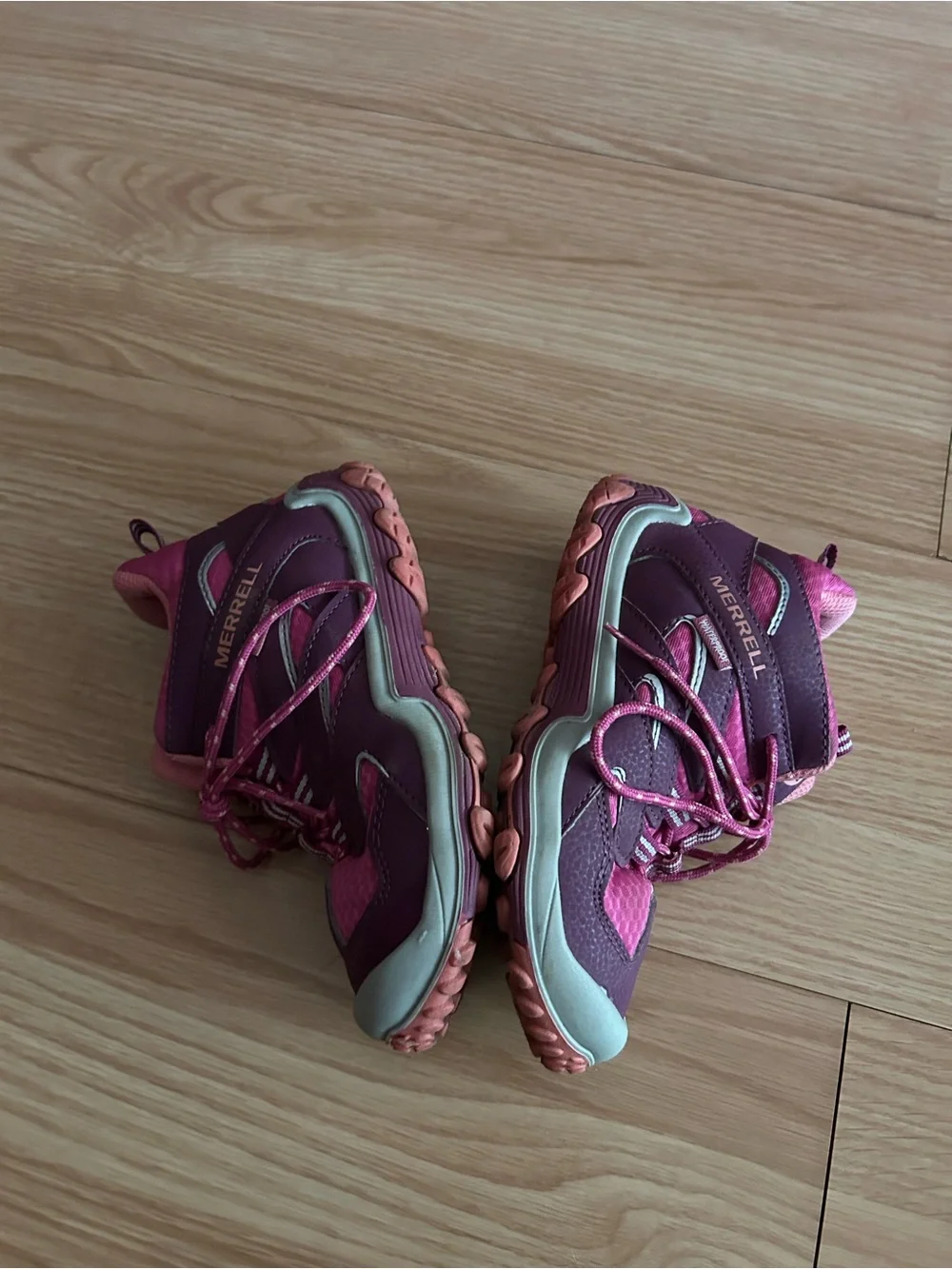 Merrell Pink Berry Chameleon 7 Access Mid Top Hiking Waterproof Boots Size 13.5M